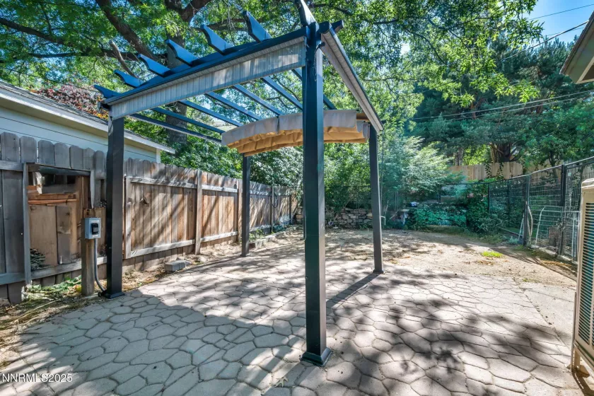 700 Highland, Carson City, Nevada 89703, 4 Bedrooms Bedrooms, ,3 BathroomsBathrooms,Residential,Residential,Highland,250052360