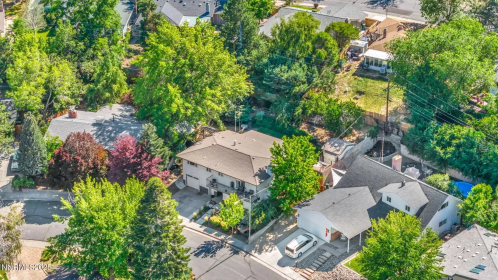 700 Highland, Carson City, Nevada 89703, 4 Bedrooms Bedrooms, ,3 BathroomsBathrooms,Residential,Residential,Highland,250052360