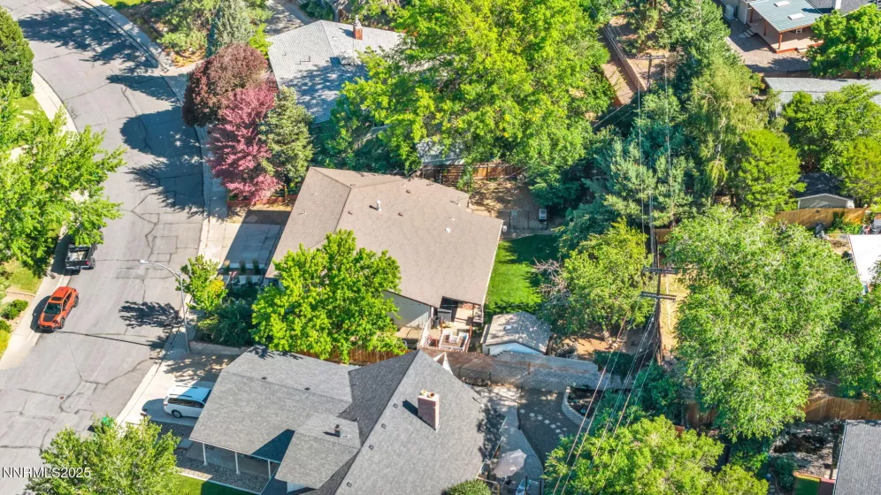 700 Highland, Carson City, Nevada 89703, 4 Bedrooms Bedrooms, ,3 BathroomsBathrooms,Residential,Residential,Highland,250052360
