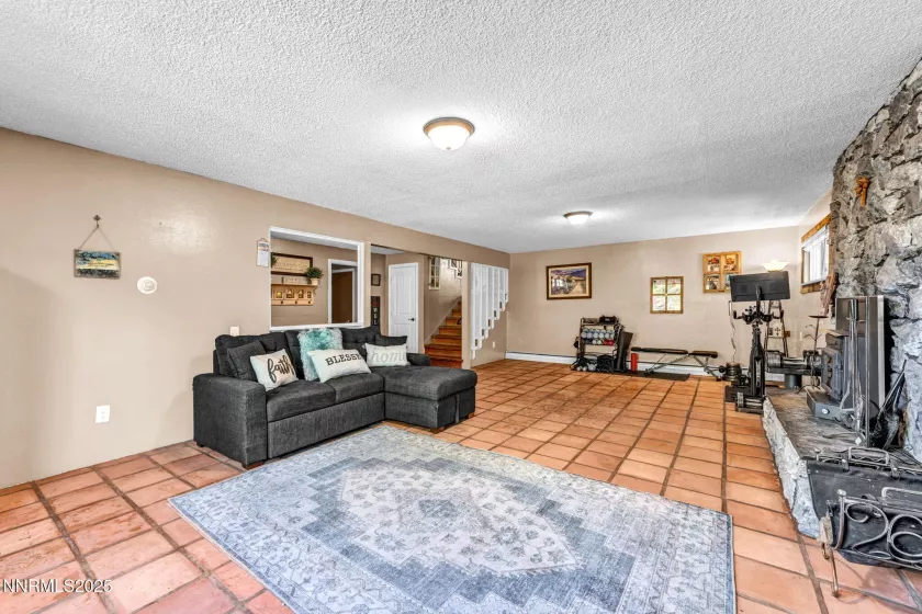 700 Highland, Carson City, Nevada 89703, 4 Bedrooms Bedrooms, ,3 BathroomsBathrooms,Residential,Residential,Highland,250052360