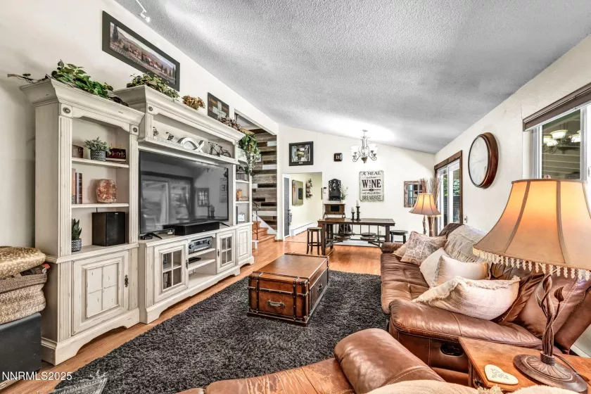 700 Highland, Carson City, Nevada 89703, 4 Bedrooms Bedrooms, ,3 BathroomsBathrooms,Residential,Residential,Highland,250052360