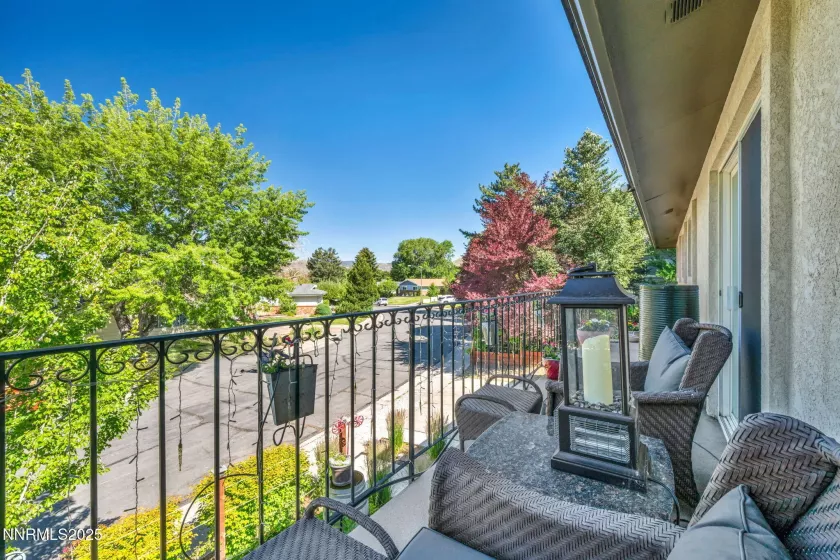 700 Highland, Carson City, Nevada 89703, 4 Bedrooms Bedrooms, ,3 BathroomsBathrooms,Residential,Residential,Highland,250052360