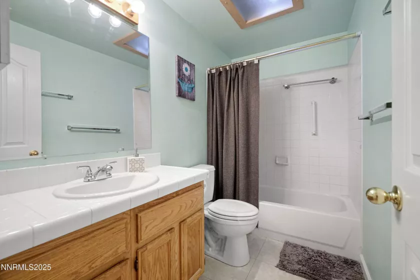 1427 Shasta, Gardnerville, Nevada 89460, 3 Bedrooms Bedrooms, ,2 BathroomsBathrooms,Residential,Residential,Shasta,250052361