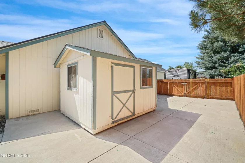 1427 Shasta, Gardnerville, Nevada 89460, 3 Bedrooms Bedrooms, ,2 BathroomsBathrooms,Residential,Residential,Shasta,250052361