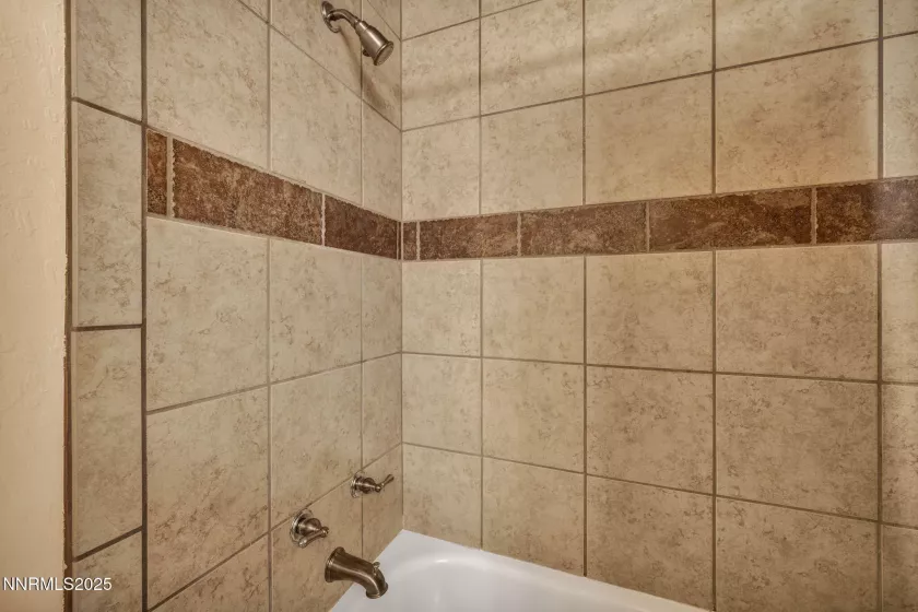 1668 Glen Oaks, Reno, Nevada 89523, 4 Bedrooms Bedrooms, ,2 BathroomsBathrooms,Residential,Residential,Glen Oaks,250052362