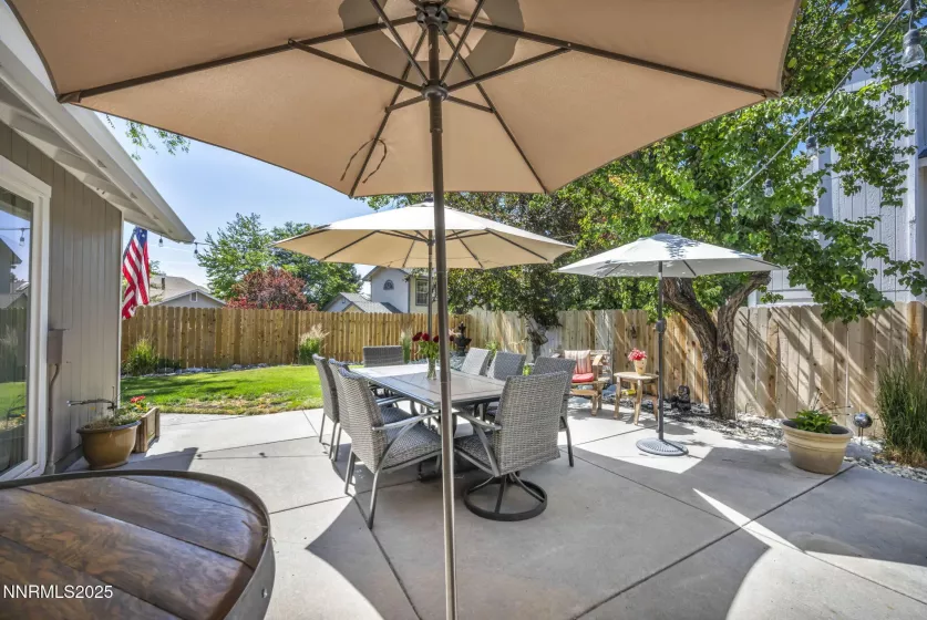 1668 Glen Oaks, Reno, Nevada 89523, 4 Bedrooms Bedrooms, ,2 BathroomsBathrooms,Residential,Residential,Glen Oaks,250052362