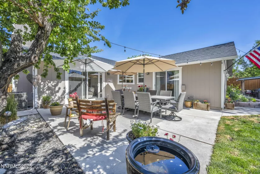 1668 Glen Oaks, Reno, Nevada 89523, 4 Bedrooms Bedrooms, ,2 BathroomsBathrooms,Residential,Residential,Glen Oaks,250052362