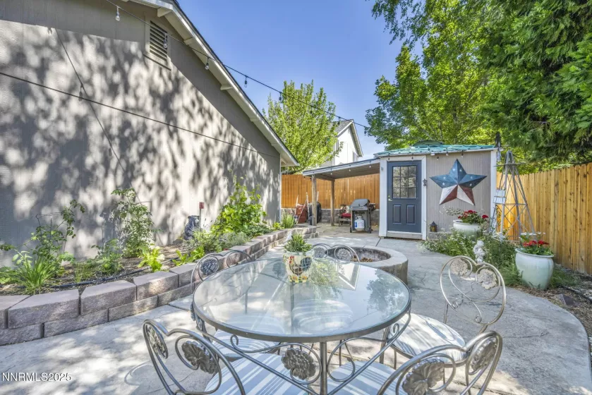 1668 Glen Oaks, Reno, Nevada 89523, 4 Bedrooms Bedrooms, ,2 BathroomsBathrooms,Residential,Residential,Glen Oaks,250052362