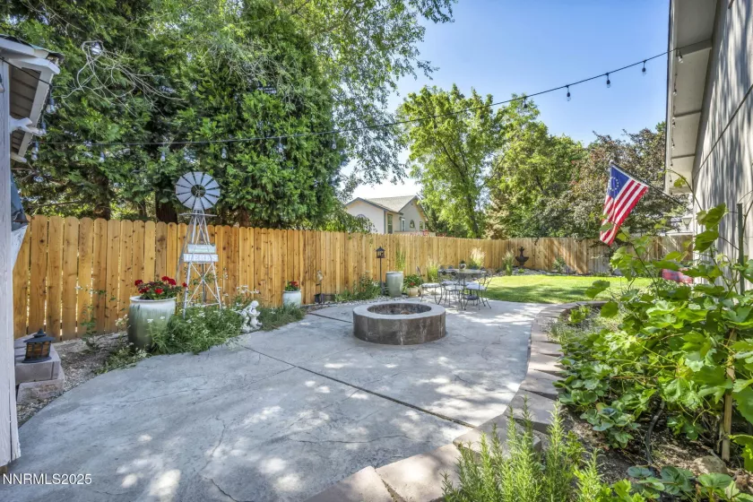 1668 Glen Oaks, Reno, Nevada 89523, 4 Bedrooms Bedrooms, ,2 BathroomsBathrooms,Residential,Residential,Glen Oaks,250052362