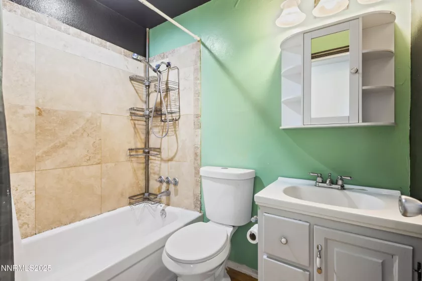 260 Palace, Reno, Nevada 89506, 3 Bedrooms Bedrooms, ,2 BathroomsBathrooms,Residential,Residential,Palace,250052365