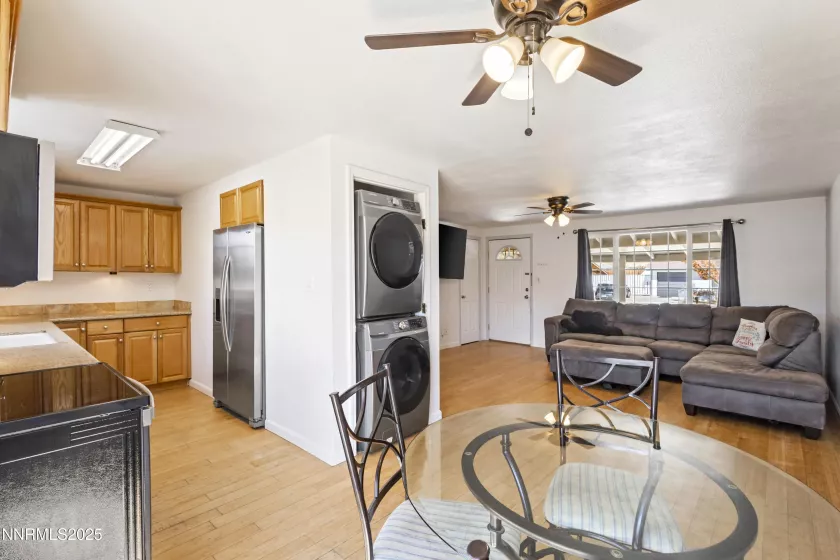 260 Palace, Reno, Nevada 89506, 3 Bedrooms Bedrooms, ,2 BathroomsBathrooms,Residential,Residential,Palace,250052365