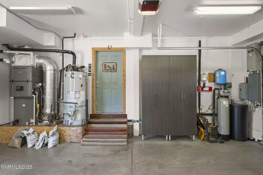 4-Car Attached Garage—Mechanical
