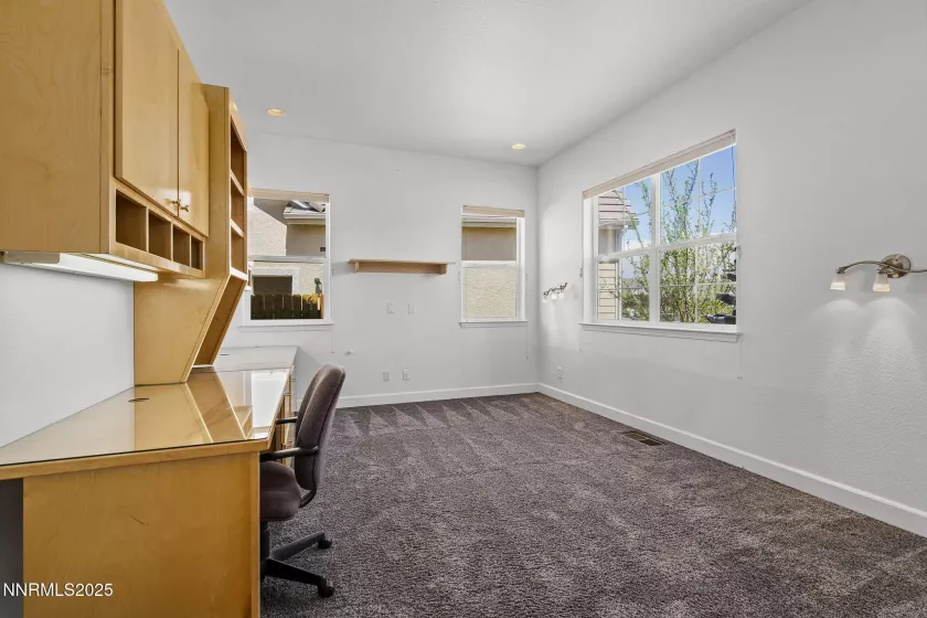 3300 Dog Leg, Minden, Nevada 89423, 4 Bedrooms Bedrooms, ,4 BathroomsBathrooms,Residential,Residential,Dog Leg,250052368