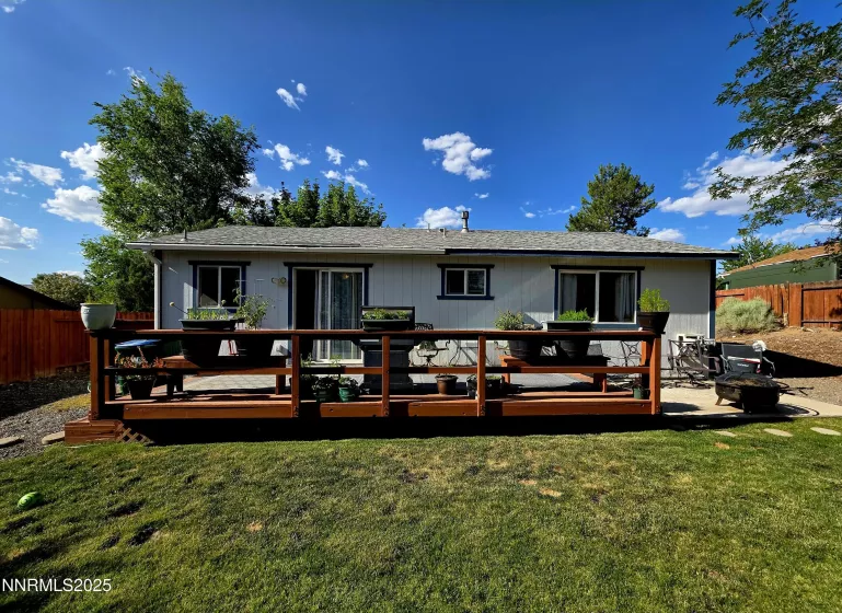 5776 Sculptor, Sun Valley, Nevada 89433, 3 Bedrooms Bedrooms, ,2 BathroomsBathrooms,Residential,Residential,Sculptor,250052371