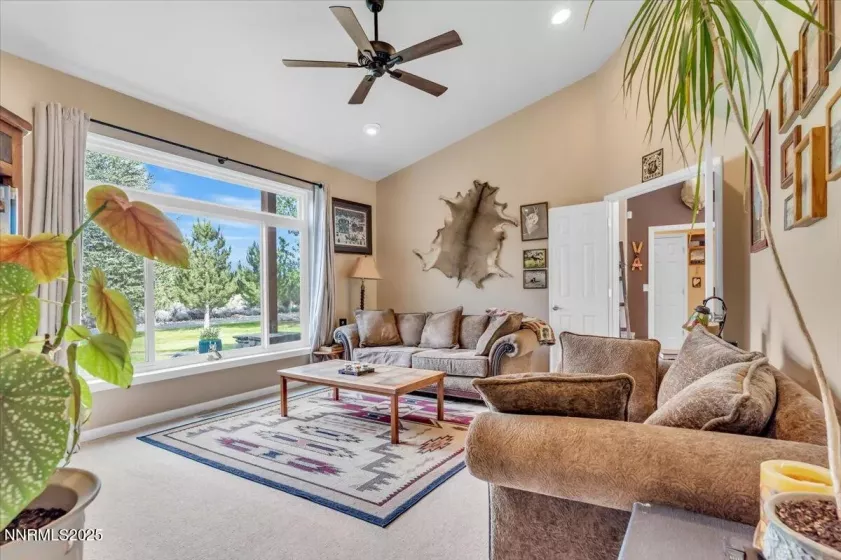 770 Parman, Gardnerville, Nevada 89460, 3 Bedrooms Bedrooms, ,3 BathroomsBathrooms,Residential,Residential,Parman,250051285