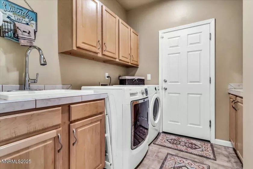 770 Parman, Gardnerville, Nevada 89460, 3 Bedrooms Bedrooms, ,3 BathroomsBathrooms,Residential,Residential,Parman,250051285