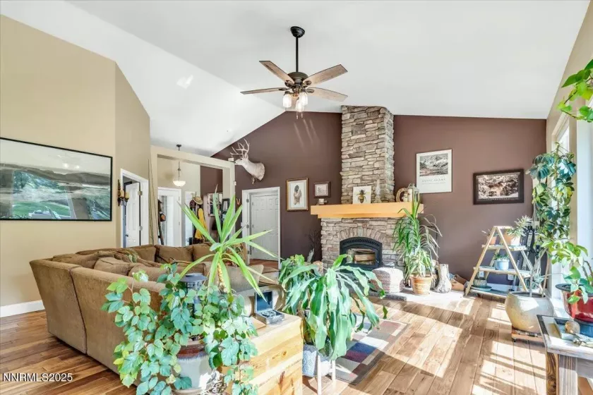 770 Parman, Gardnerville, Nevada 89460, 3 Bedrooms Bedrooms, ,3 BathroomsBathrooms,Residential,Residential,Parman,250051285
