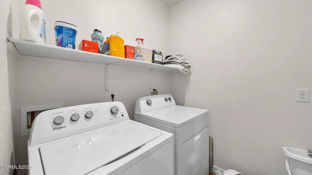 805 Natalie, Fernley, Nevada 89408, 3 Bedrooms Bedrooms, ,2 BathroomsBathrooms,Residential,Residential,Natalie,250052373