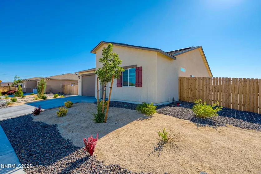 805 Natalie, Fernley, Nevada 89408, 3 Bedrooms Bedrooms, ,2 BathroomsBathrooms,Residential,Residential,Natalie,250052373