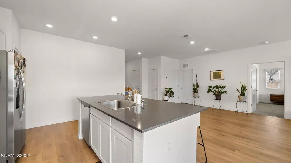 805 Natalie, Fernley, Nevada 89408, 3 Bedrooms Bedrooms, ,2 BathroomsBathrooms,Residential,Residential,Natalie,250052373