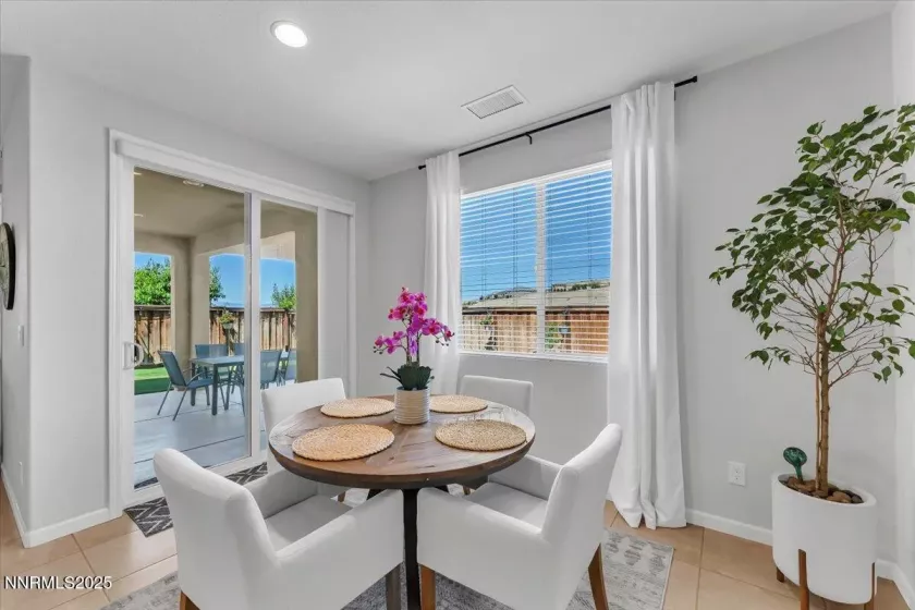 2642 Alessandro, Sparks, Nevada 89434, 3 Bedrooms Bedrooms, ,3 BathroomsBathrooms,Residential,Residential,Alessandro,250052375