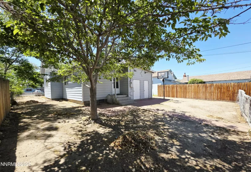 88 Broadway, Fallon, Nevada 89406, 3 Bedrooms Bedrooms, ,2 BathroomsBathrooms,Residential,Residential,Broadway,250052377