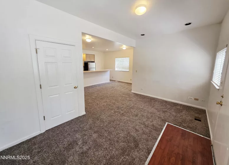 88 Broadway, Fallon, Nevada 89406, 3 Bedrooms Bedrooms, ,2 BathroomsBathrooms,Residential,Residential,Broadway,250052377