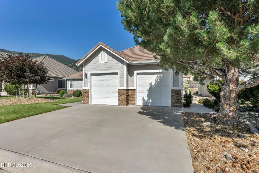 2450 Genoa Meadows, Genoa, Nevada 89411, 3 Bedrooms Bedrooms, ,2 BathroomsBathrooms,Residential,Residential,Genoa Meadows,250052379