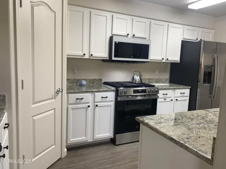 9050 Double R, Reno, Nevada 89521, 1 Bedroom Bedrooms, ,1 BathroomBathrooms,Residential,Residential,Double R,250052393