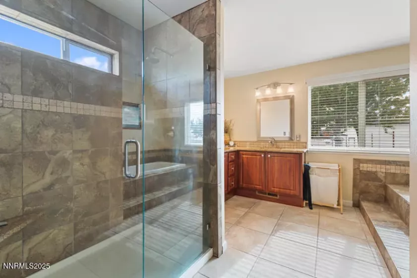 10 Desert Peak, Sparks, Nevada 89441, 4 Bedrooms Bedrooms, ,3 BathroomsBathrooms,Residential,Residential,Desert Peak,250052396