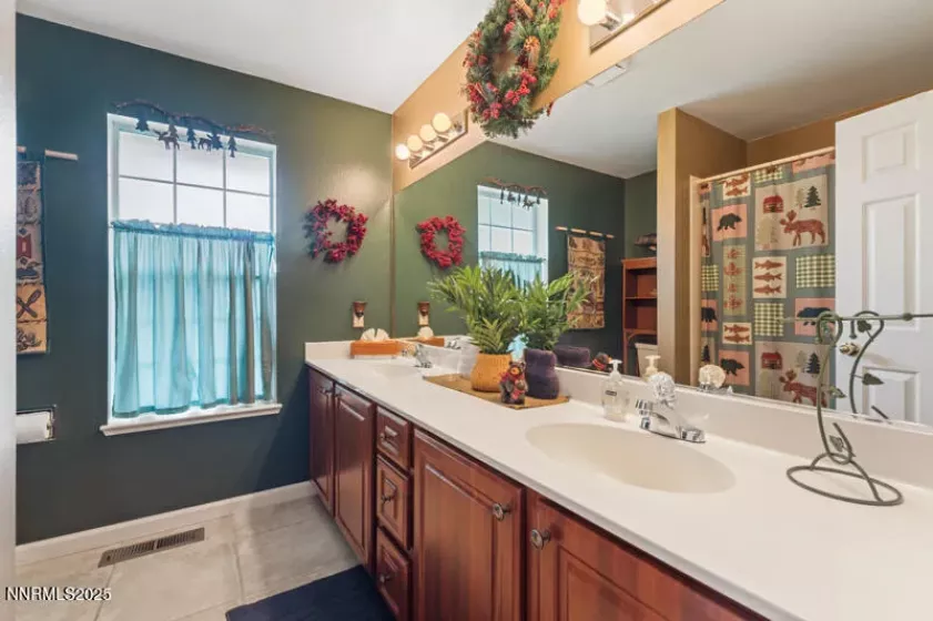 10 Desert Peak, Sparks, Nevada 89441, 4 Bedrooms Bedrooms, ,3 BathroomsBathrooms,Residential,Residential,Desert Peak,250052396