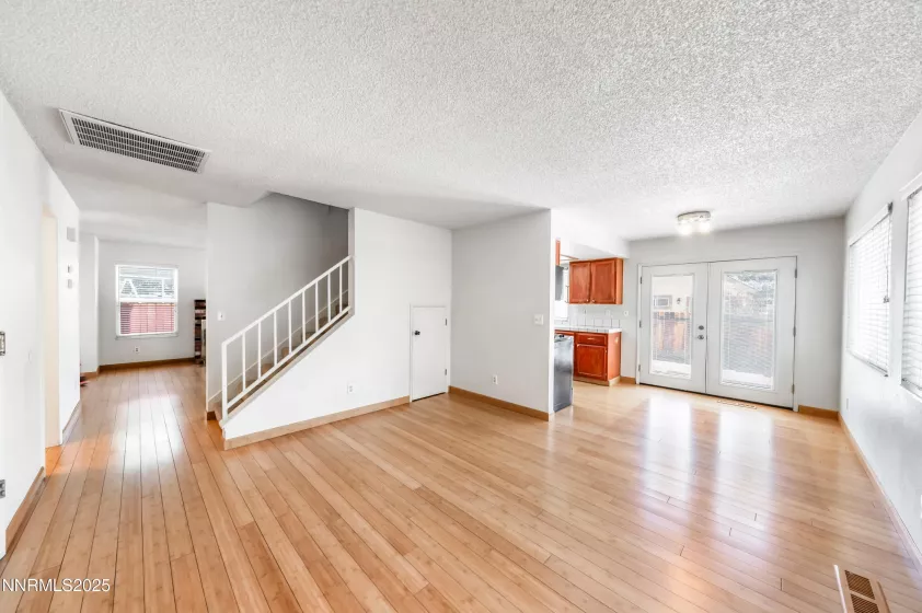 1263 Skylark, Sparks, Nevada 89434, 3 Bedrooms Bedrooms, ,3 BathroomsBathrooms,Residential,Residential,Skylark,250052395