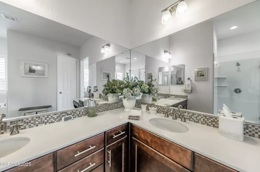 332 Blooming Sage, Spanish Springs, Nevada 89441, 5 Bedrooms Bedrooms, ,3 BathroomsBathrooms,Residential,Residential,Blooming Sage,250052399