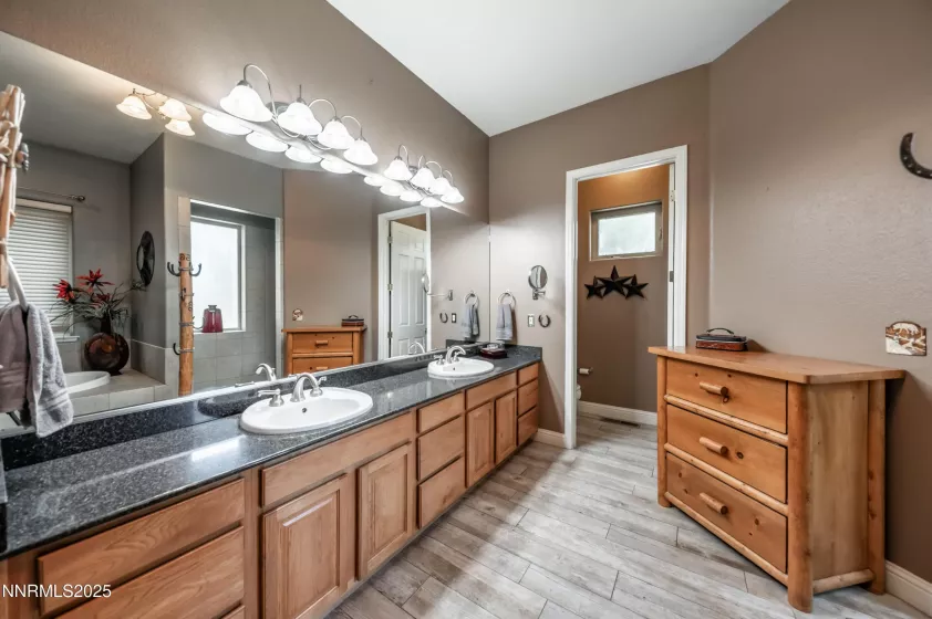 4433 Casey, Fallon, Nevada 89406, 4 Bedrooms Bedrooms, ,5 BathroomsBathrooms,Residential,Residential,Casey,250052401