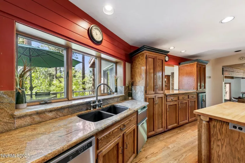 173 Hall, Stateline, Nevada 89449, 4 Bedrooms Bedrooms, ,3 BathroomsBathrooms,Residential,Residential,Hall,250052402