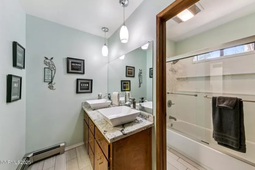 Full Bathroom #2