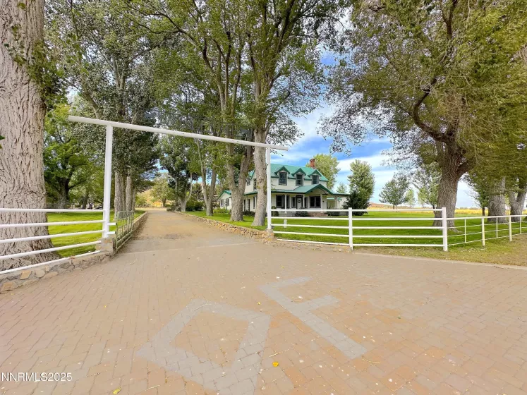 432-250 Constantia, Doyle, California 96109, 6 Bedrooms Bedrooms, ,5 BathroomsBathrooms,Farm & Ranch,Residential,Constantia,250052405