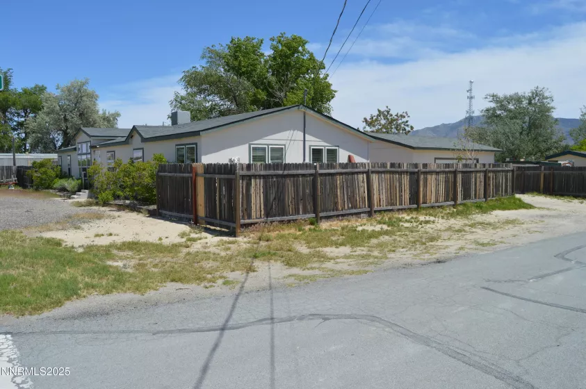 255 Elm, Gerlach, Nevada 89412, 3 Bedrooms Bedrooms, ,2 BathroomsBathrooms,Residential,Residential,Elm,250052407