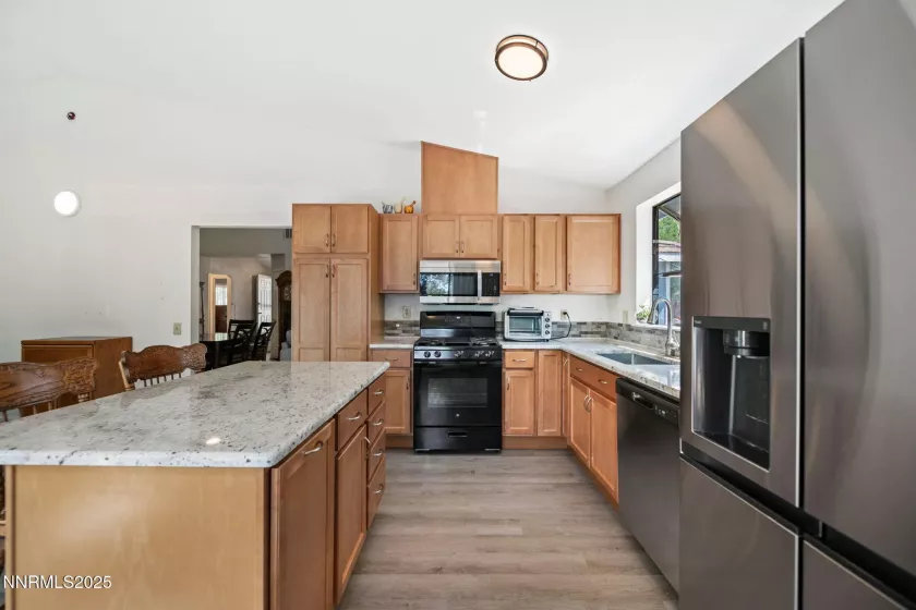 777 Bonanza, Carson City, Nevada 89706, 4 Bedrooms Bedrooms, ,2 BathroomsBathrooms,Residential,Residential,Bonanza,250052406