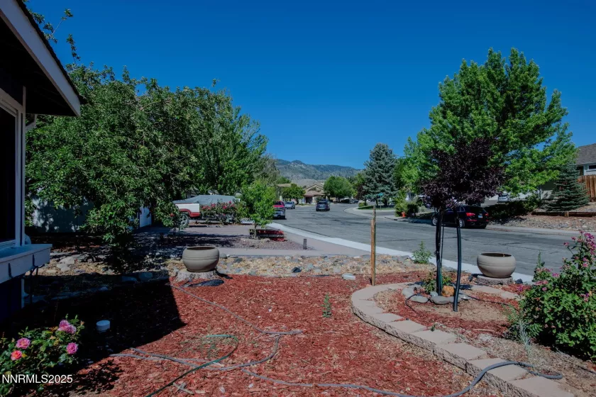 777 Bonanza, Carson City, Nevada 89706, 4 Bedrooms Bedrooms, ,2 BathroomsBathrooms,Residential,Residential,Bonanza,250052406