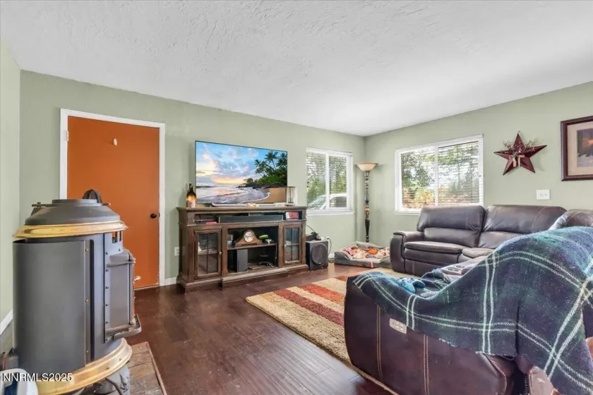 2659 Gordon, Minden, Nevada 89423, 4 Bedrooms Bedrooms, ,2 BathroomsBathrooms,Residential,Residential,Gordon,250052408