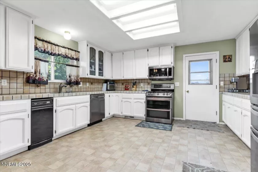 2659 Gordon, Minden, Nevada 89423, 4 Bedrooms Bedrooms, ,2 BathroomsBathrooms,Residential,Residential,Gordon,250052408