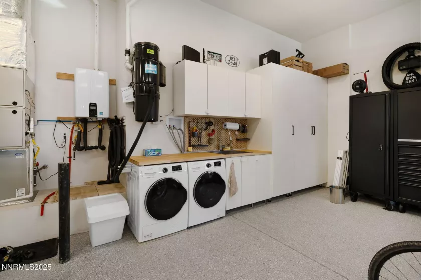 4305 Mountaingate, Reno, Nevada 89519, 4 Bedrooms Bedrooms, ,3 BathroomsBathrooms,Residential,Residential,Mountaingate,250052410