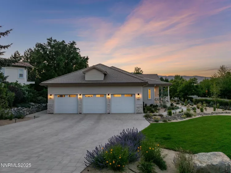 4305 Mountaingate, Reno, Nevada 89519, 4 Bedrooms Bedrooms, ,3 BathroomsBathrooms,Residential,Residential,Mountaingate,250052410