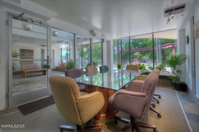 280 Island, Reno, Nevada 89501, 2 Bedrooms Bedrooms, ,3 BathroomsBathrooms,Residential,Residential,Island,250052414