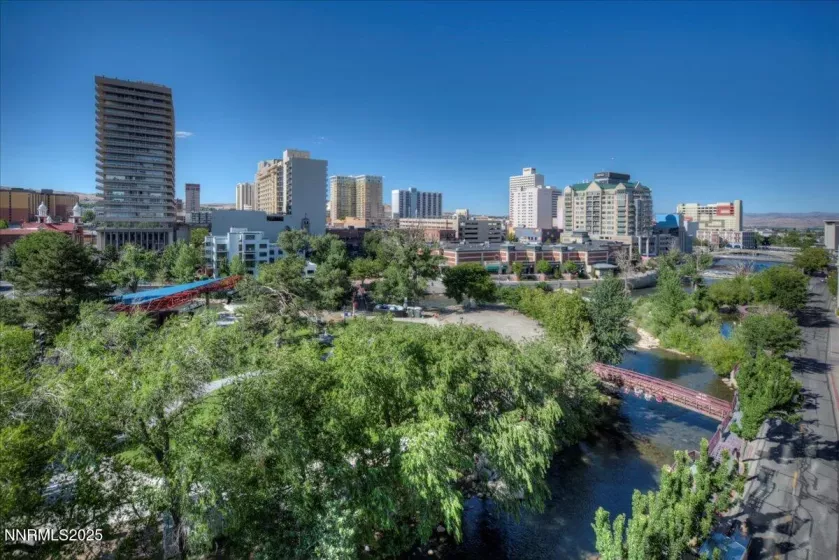 280 Island, Reno, Nevada 89501, 2 Bedrooms Bedrooms, ,3 BathroomsBathrooms,Residential,Residential,Island,250052414