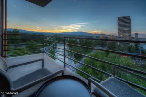 280 Island, Reno, Nevada 89501, 2 Bedrooms Bedrooms, ,3 BathroomsBathrooms,Residential,Residential,Island,250052414