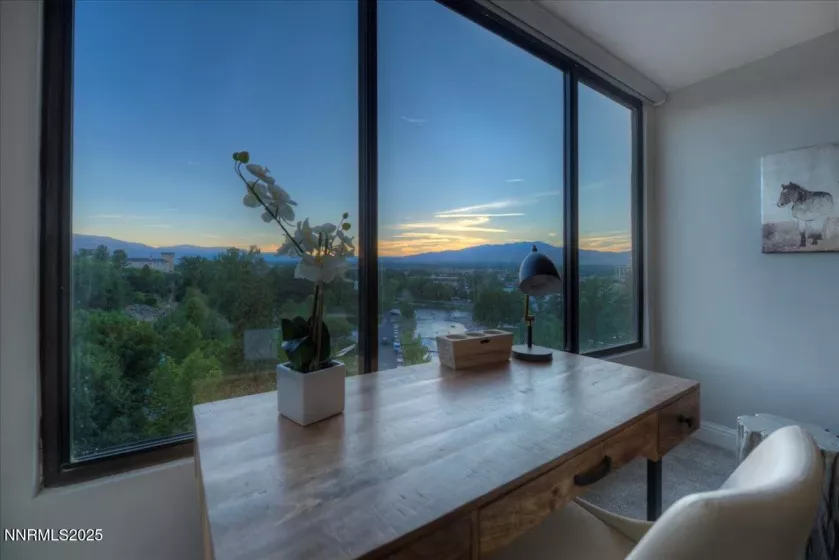 280 Island, Reno, Nevada 89501, 2 Bedrooms Bedrooms, ,3 BathroomsBathrooms,Residential,Residential,Island,250052414