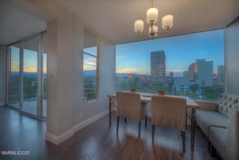 280 Island, Reno, Nevada 89501, 2 Bedrooms Bedrooms, ,3 BathroomsBathrooms,Residential,Residential,Island,250052414