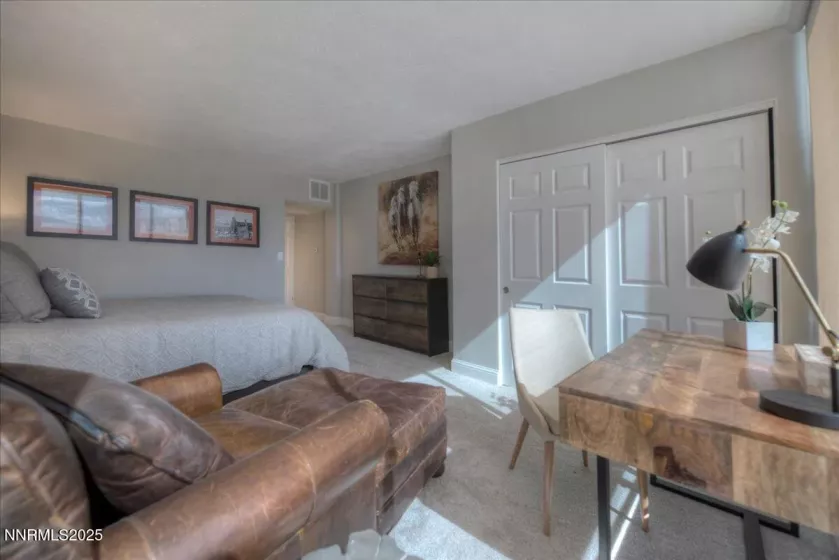 280 Island, Reno, Nevada 89501, 2 Bedrooms Bedrooms, ,3 BathroomsBathrooms,Residential,Residential,Island,250052414